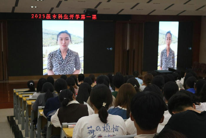 1697100382637784.jpg 观看毕业生寄语视频.jpg