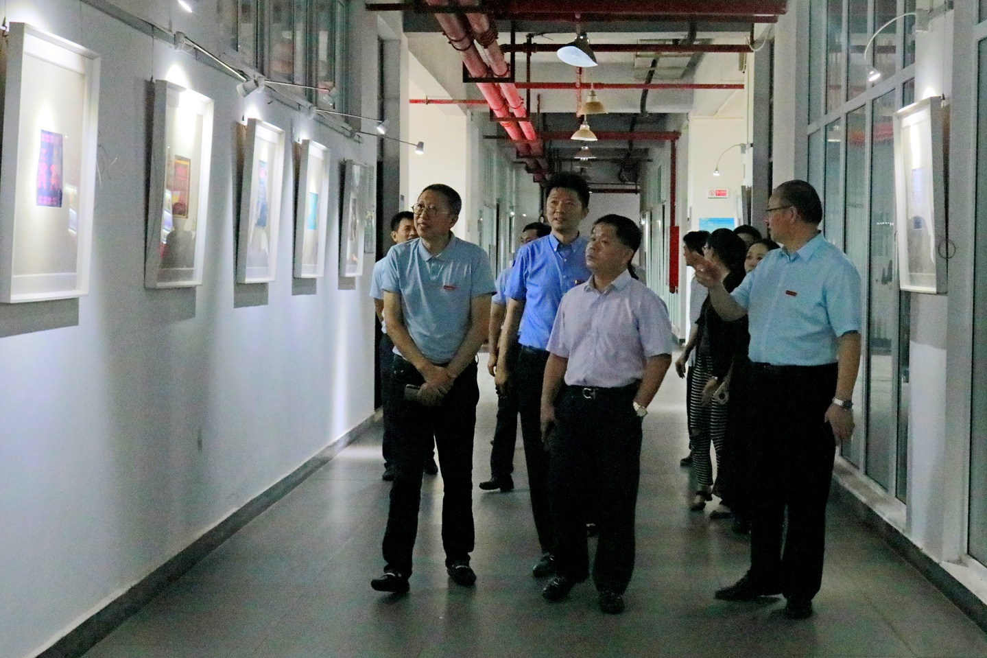 “海南国际设计岛创新设计研究基地”在我校揭牌