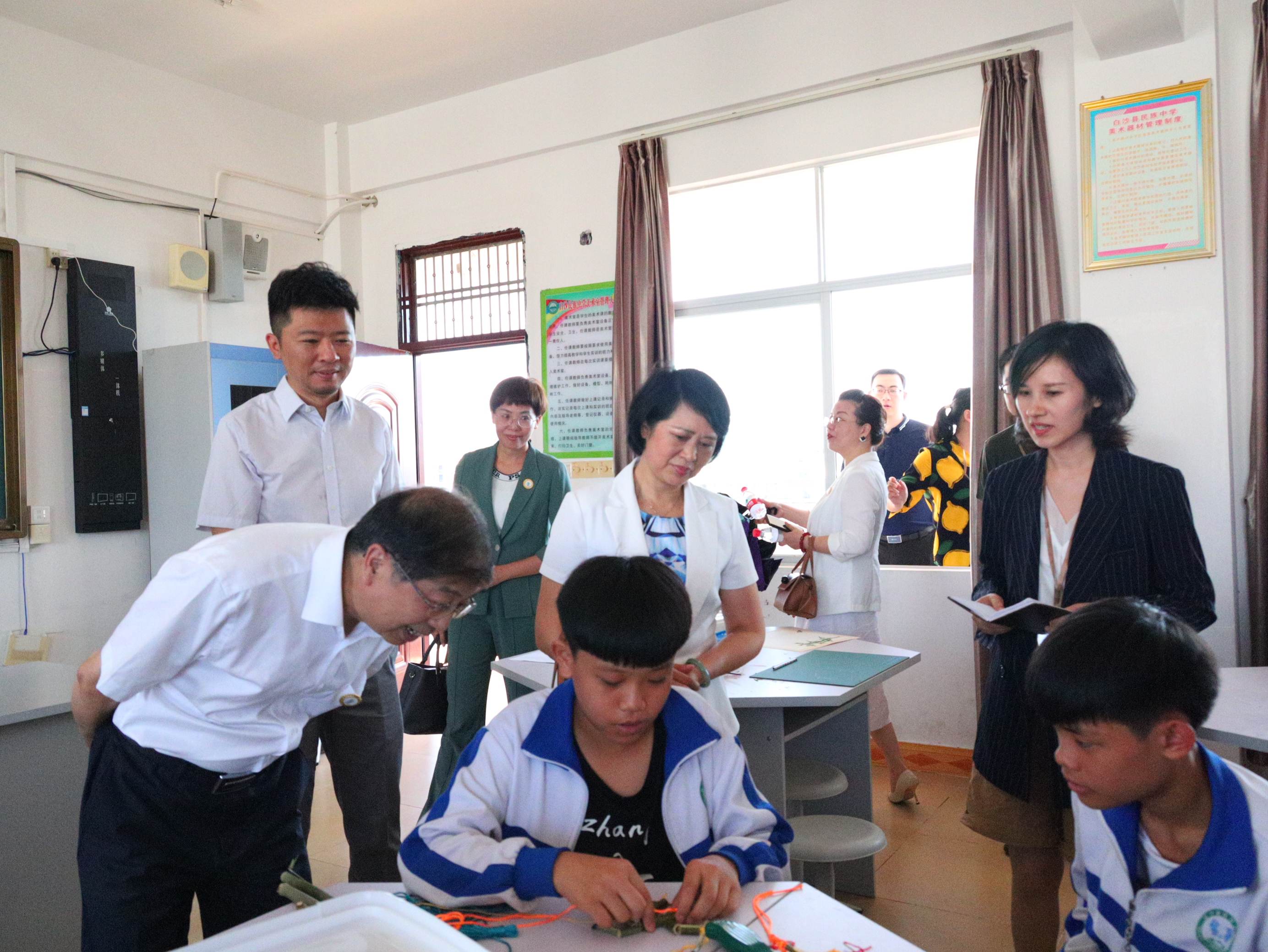 教育部中华优秀传统文化传承基地海南省“椰苗美育行动计划”试点学校授牌仪式圆满举行