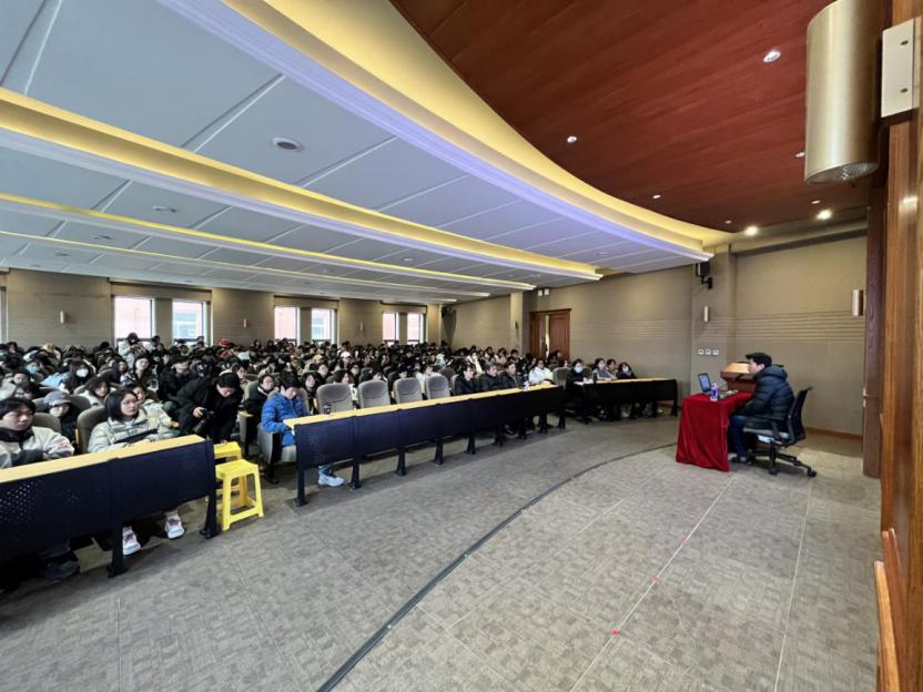 “适者生存”社会变革下的非遗传承、保护与创新张引教授应四所高校邀请开展学术讲座