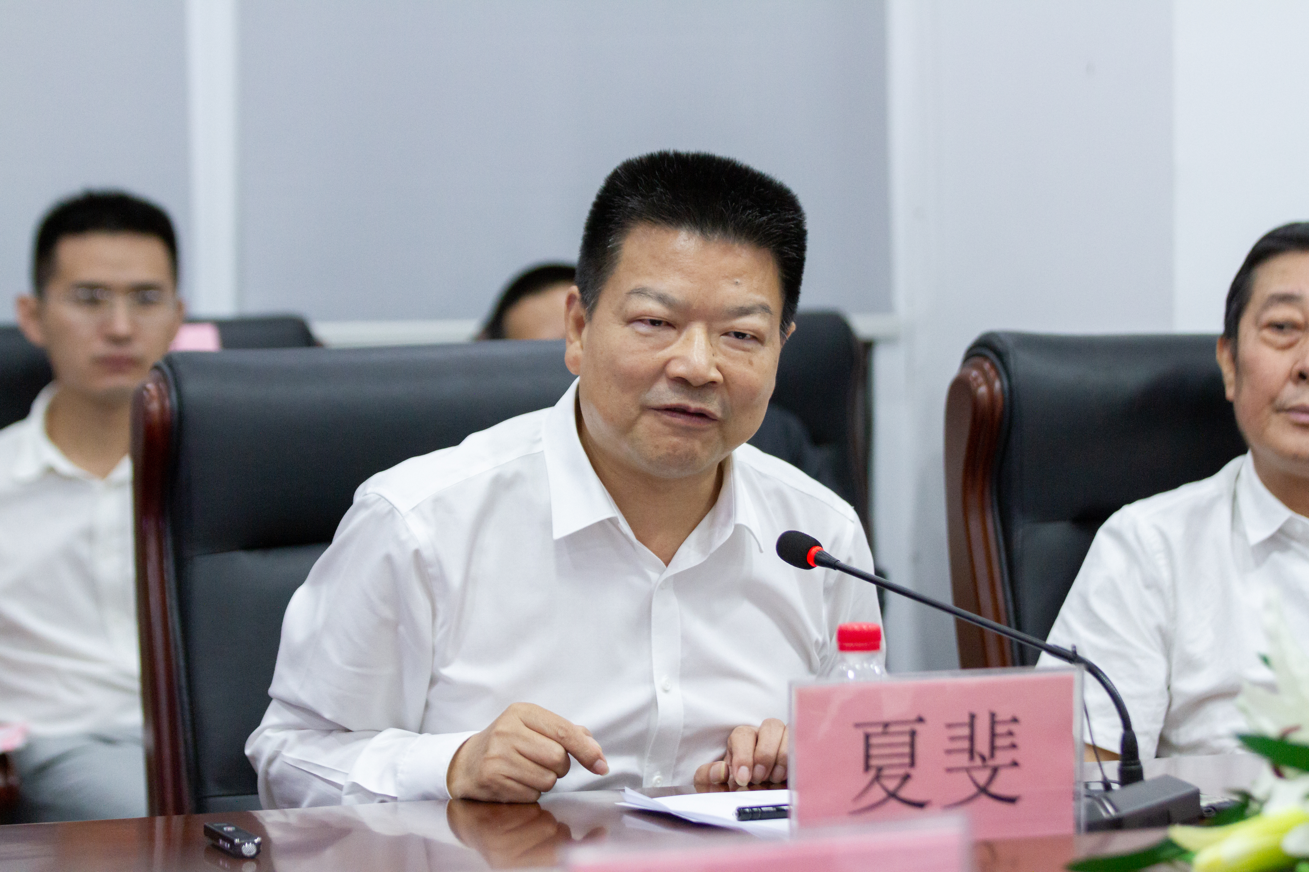 2023海南、湖北两地文化交流座谈会在星空游戏官方美术学院顺利召开