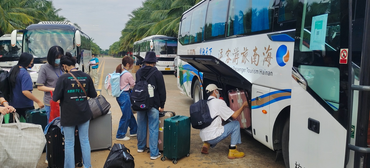 2019级师范专业实习生赴海南省各市县实习单位的工作部署会议及现场实况