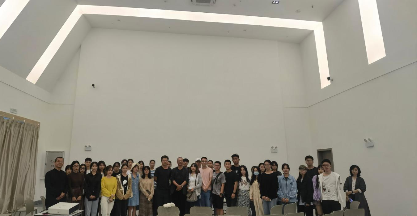 “油画写生的境界”学术讲座在星空游戏官方美术学院成功举办