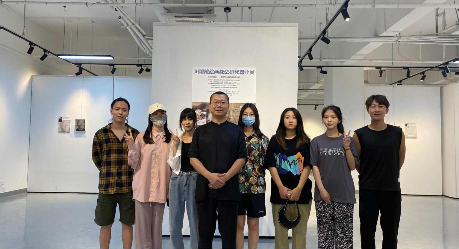 美术学院举办“摹仿与创造 ——水性坦培拉绘画技法研究”课业展