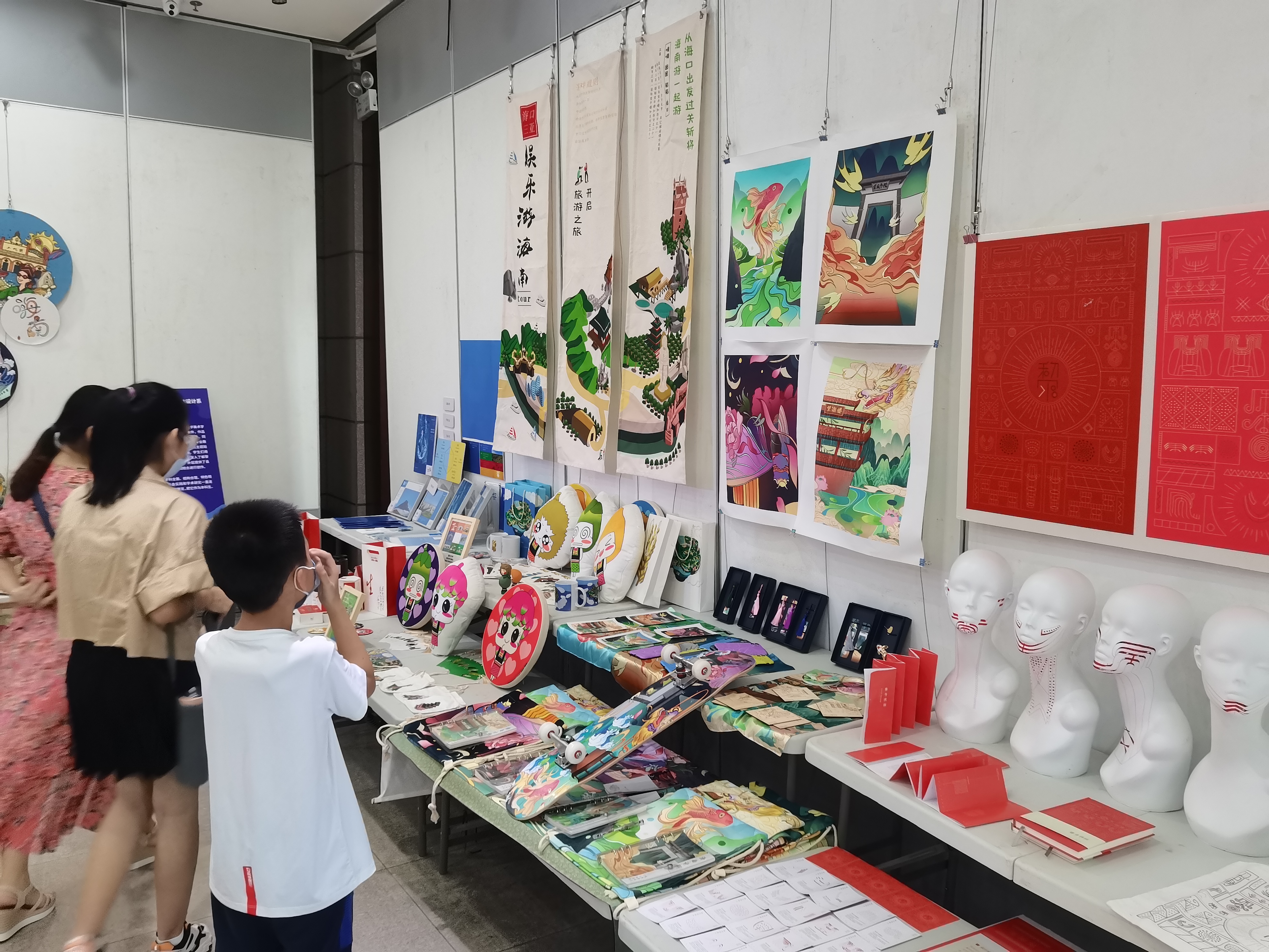 美术学院庆祝中国共产党建党100周年汇报展成功举办