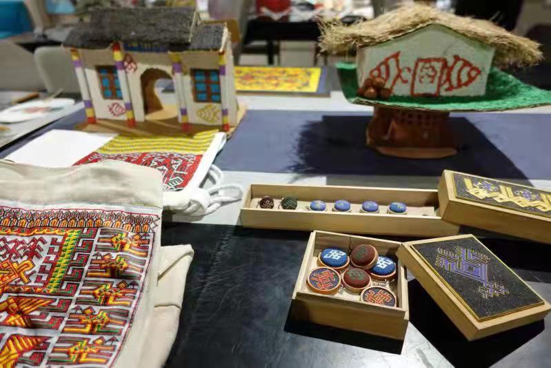 美术学院举办“龙杯”第25届全国中小学生绘画书法作品比赛(海南赛区)暨海南乡村美育