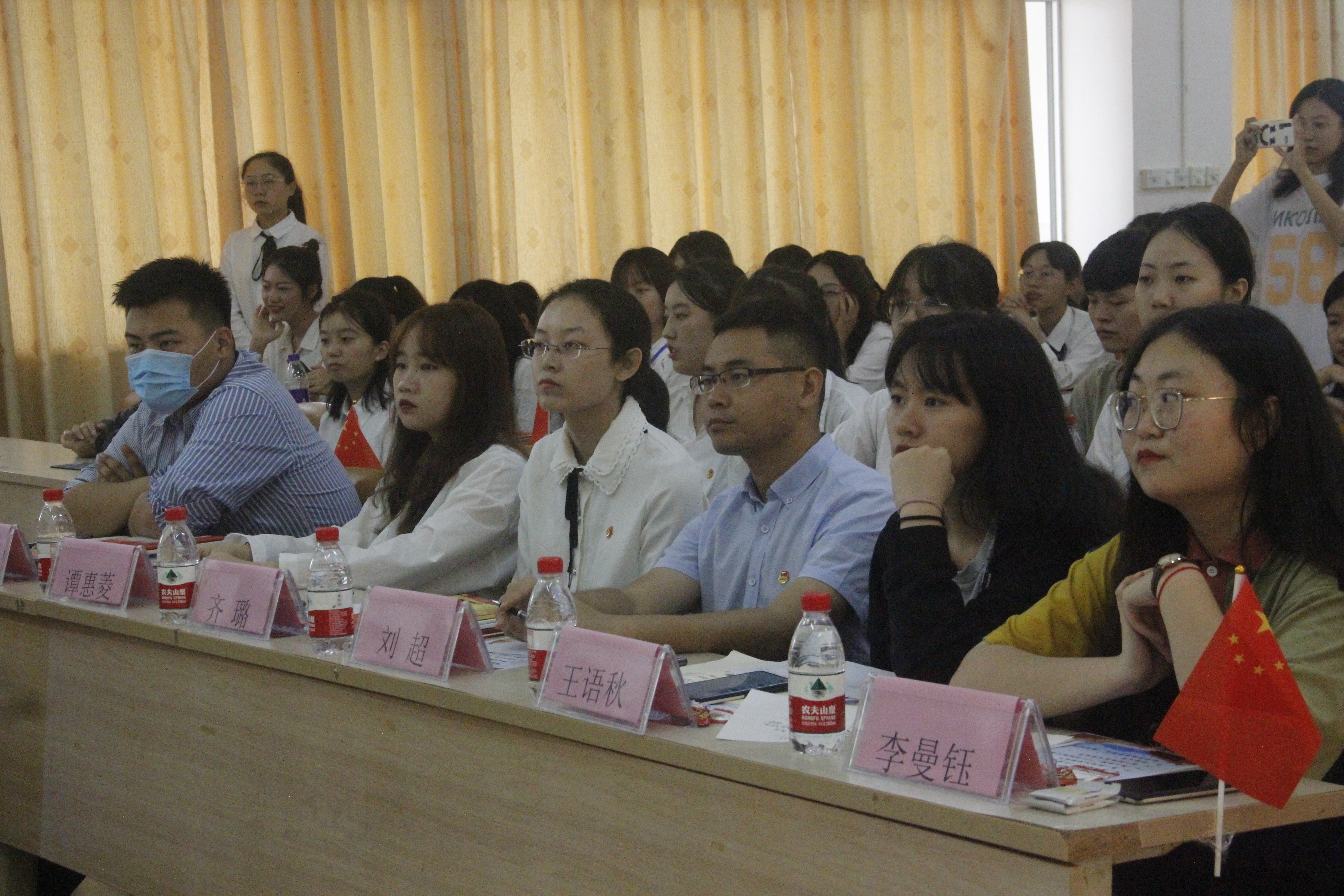 青年之声・记文学院2020年团日活动汇报问答