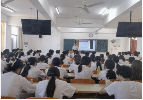 学习十九届六中全会精神 以优异成绩迎接党的二十大――经济与管理学院本科生第三党支部召开支部学习大会