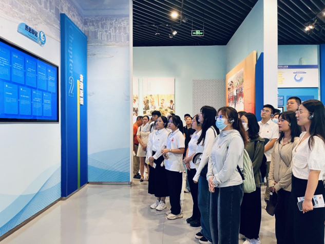 马克思主义学院推进主题教育走深走实