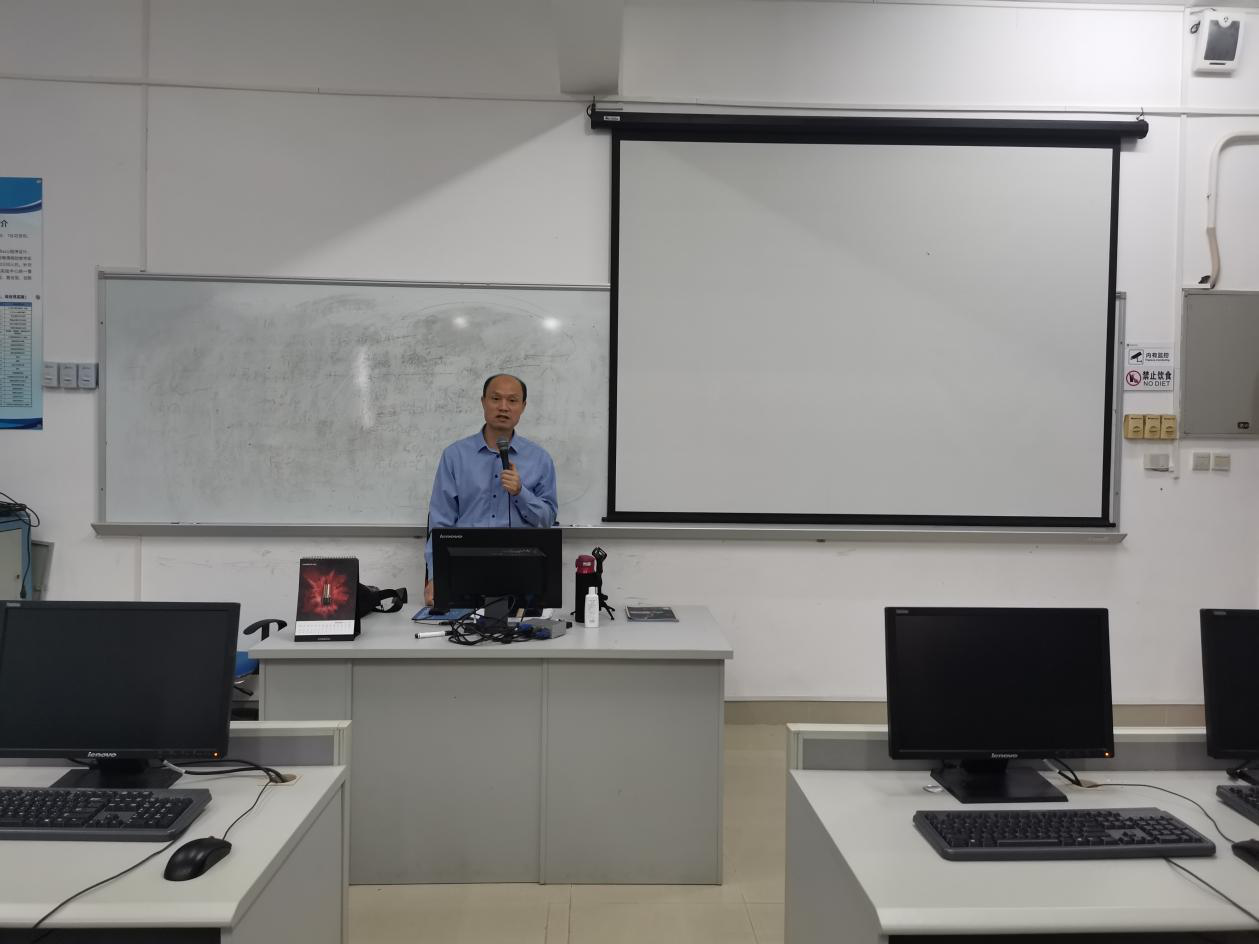 青年之声・教育学院创新创业讲座（六）――计算机微课大赛作品的设计与制作技巧