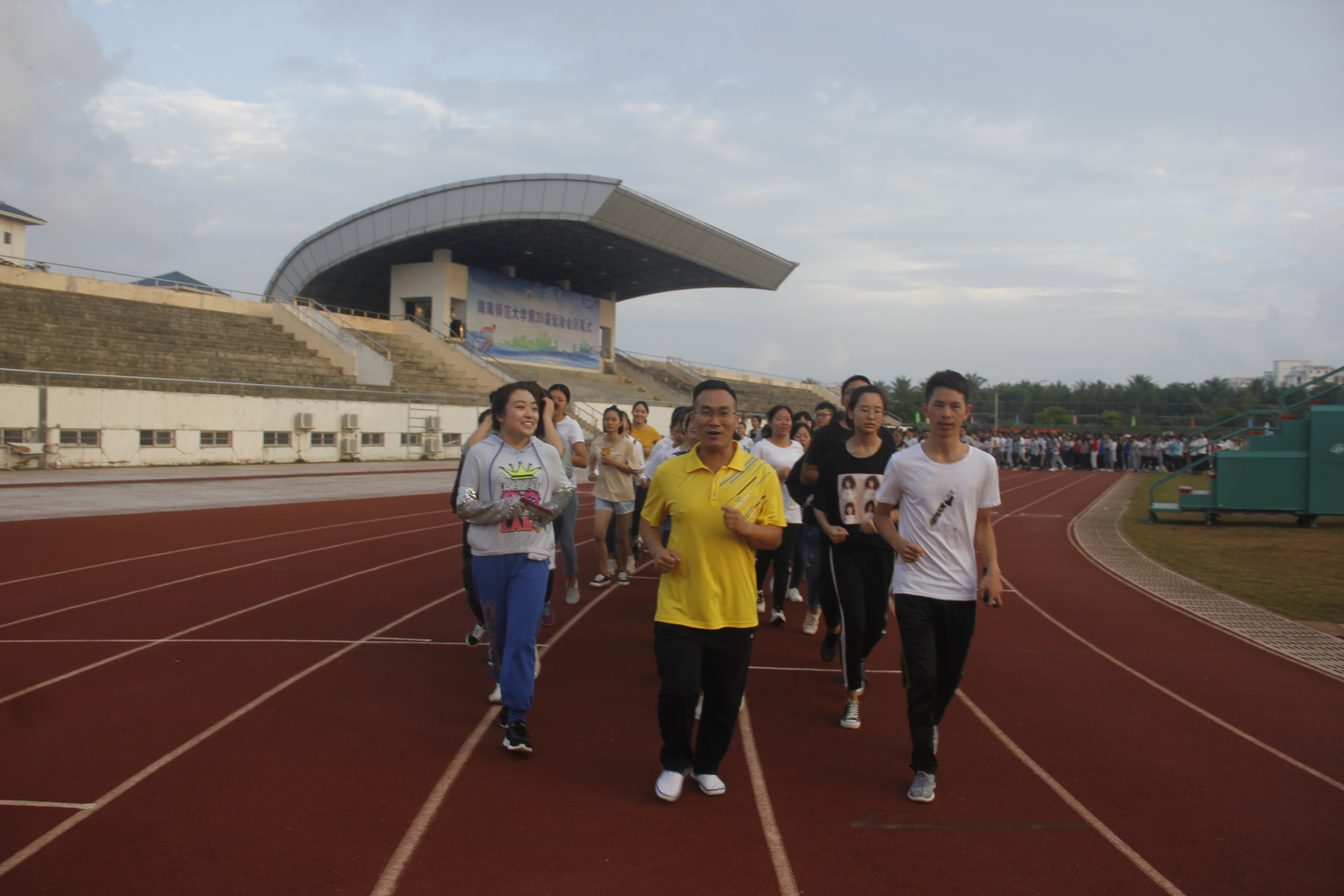 青年之声・记星空游戏官方文学院“国旗下讲话”之爱国主义教育活动