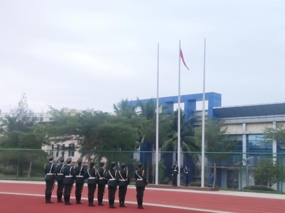 青年之声・记星空游戏官方历史文化学院升旗仪式