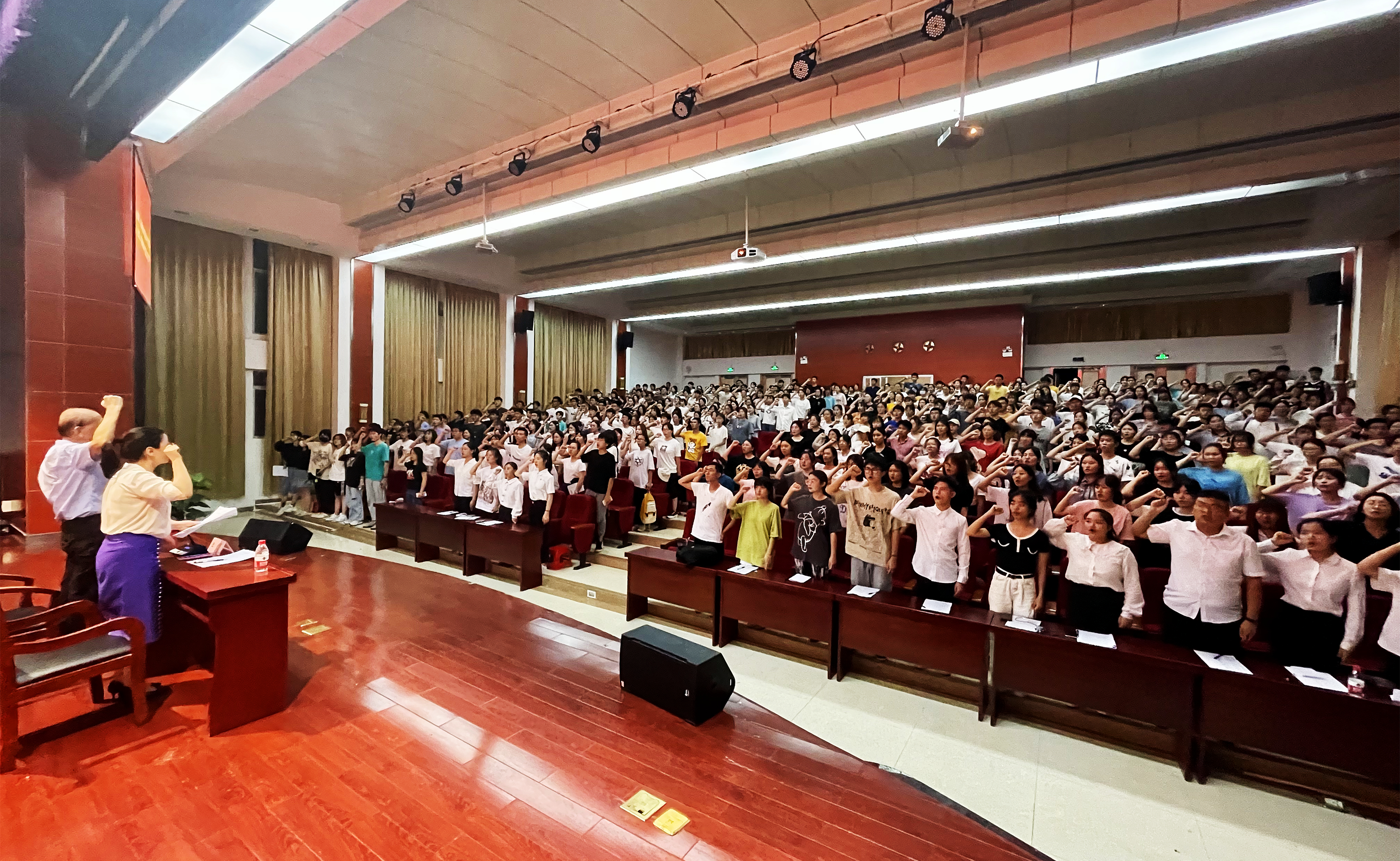 星空游戏官方党委党校成功举办第174、176期党课培训班结业典礼