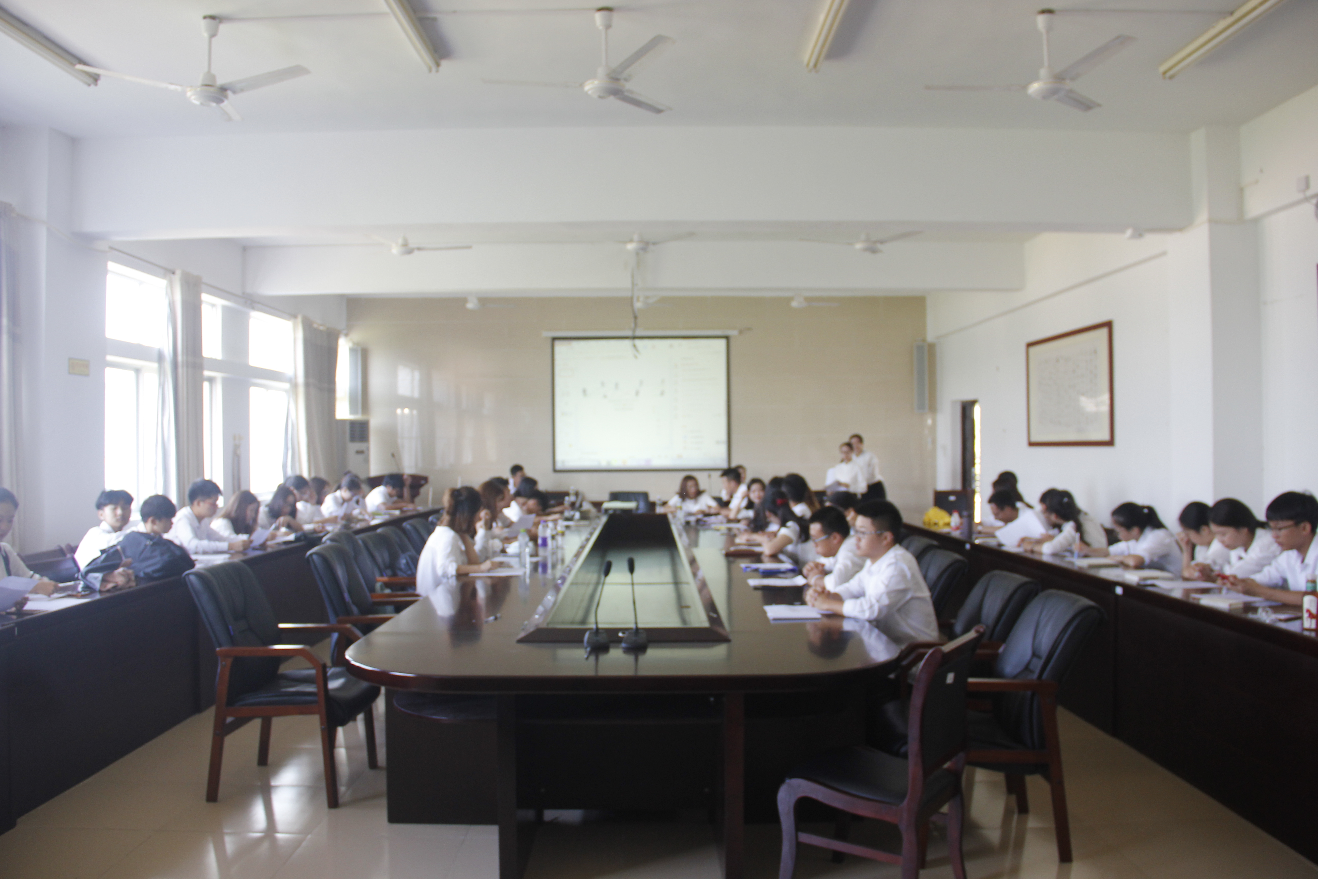 青年之声• 文学院学生代表大会