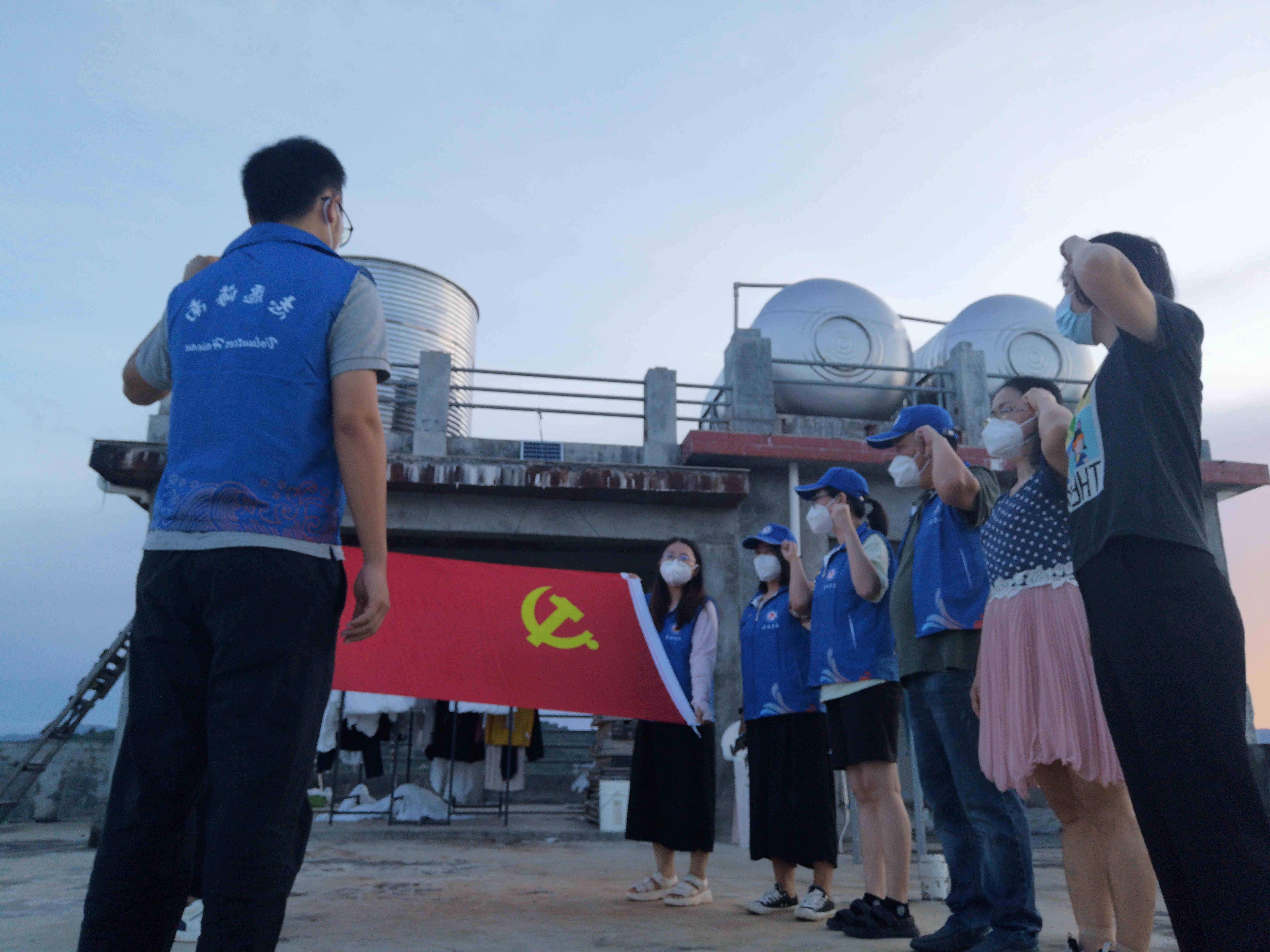 党员先锋的力量：三亚疫区中的海棠区海师大临时党支部