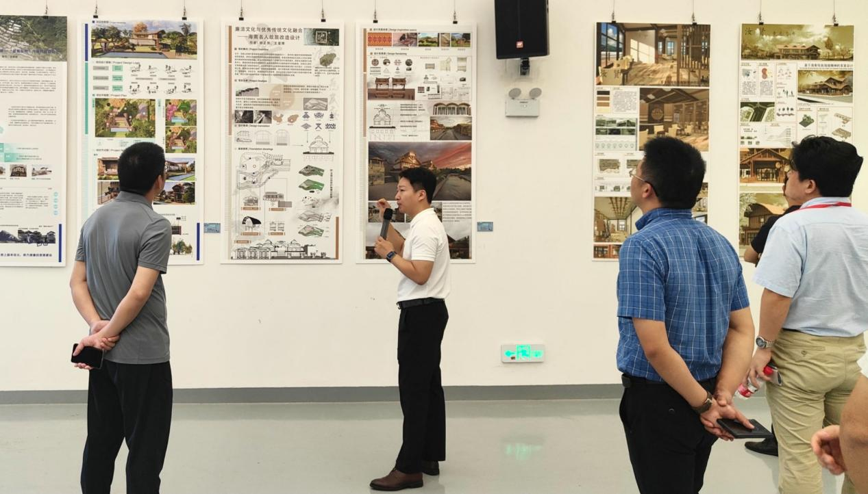 星空游戏官方廉洁文化作品展在美术馆开幕