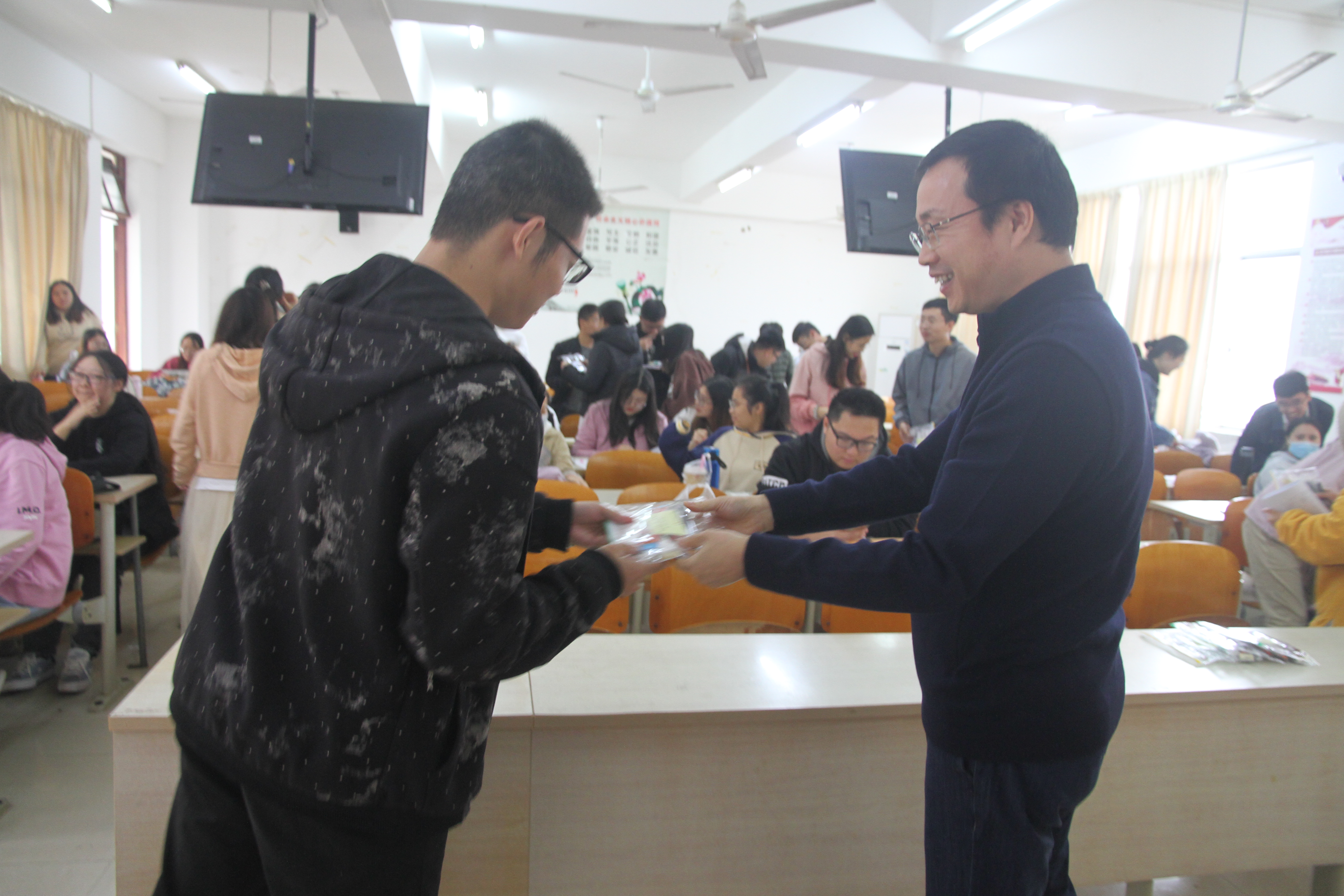 青年之声・记历史文化学院2017级考研加油会、就业动员班会、假期安全主题班会