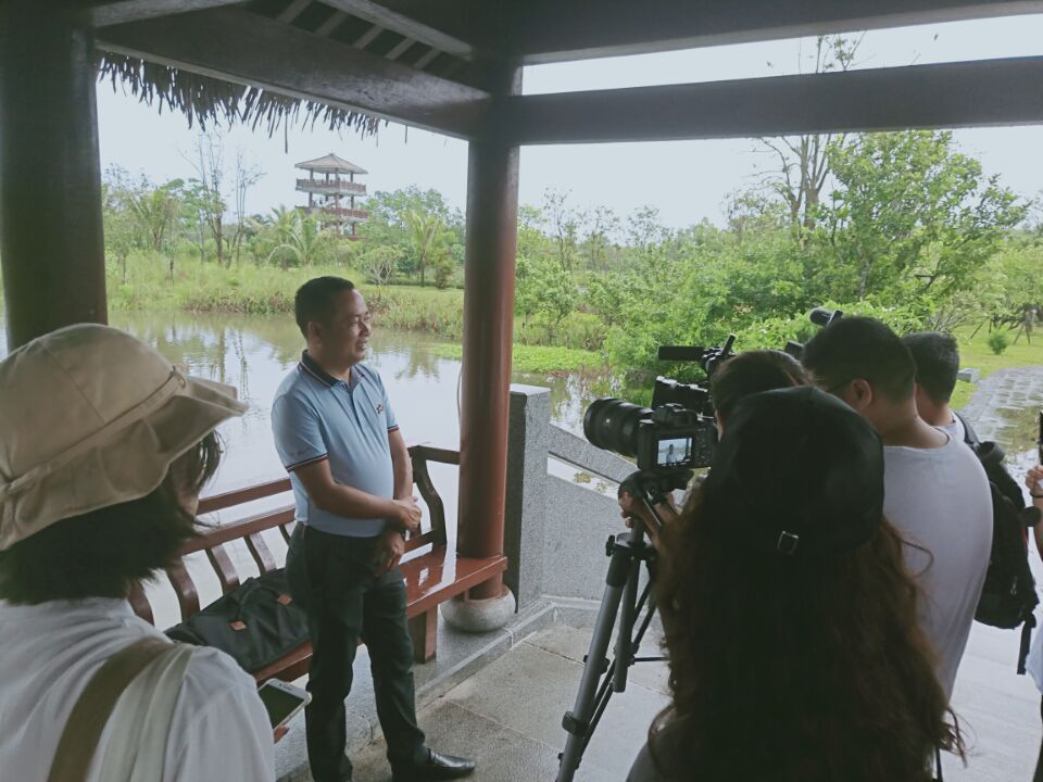新闻传播与影视学院实践周第二天――学术报告与专业实践双管齐下