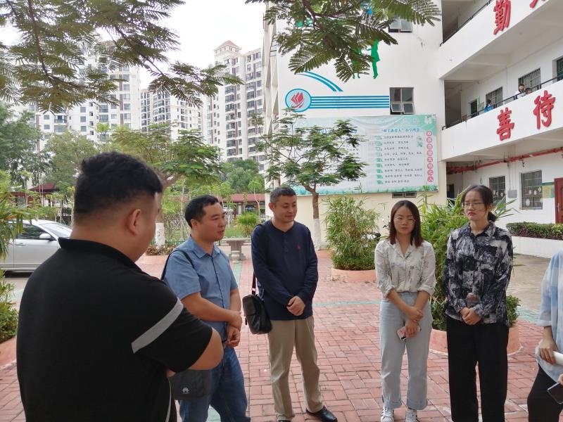 教务处领导检查顶岗支教实习工作