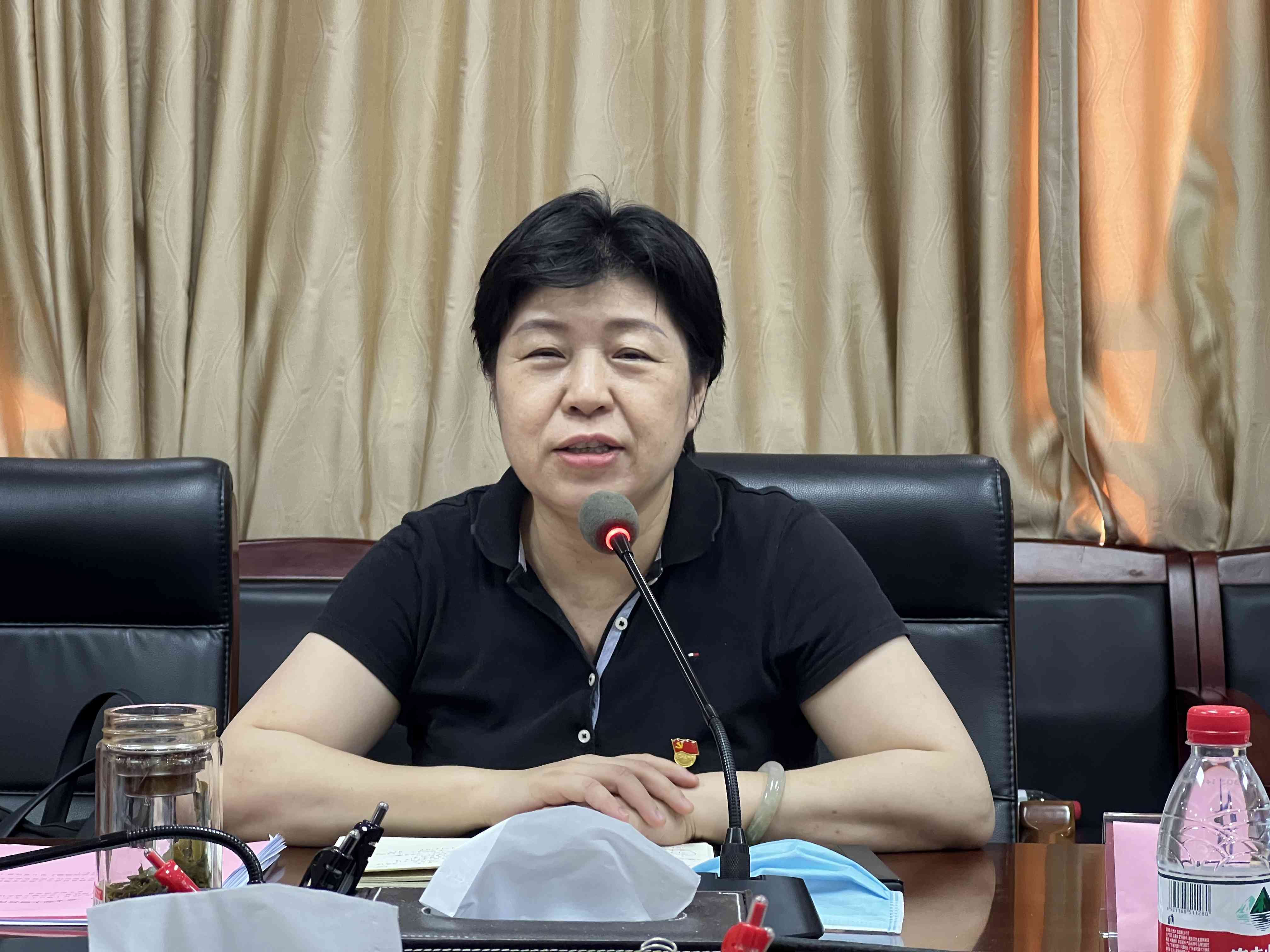 许玫参加所在党支部“学思想、建新功”主题教育专题学习会