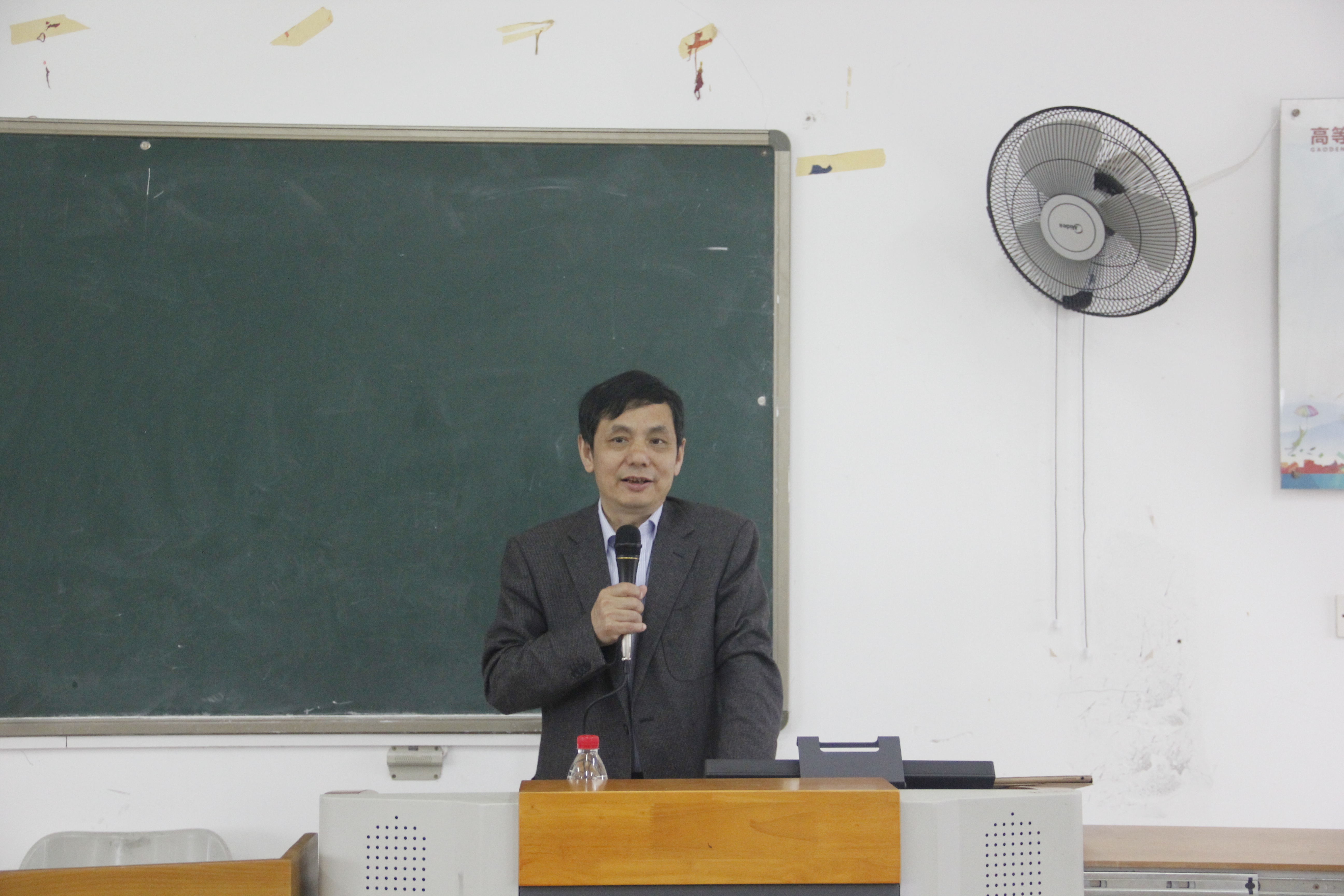 青年之声・中华文化始经典，鲁迅文学永流传