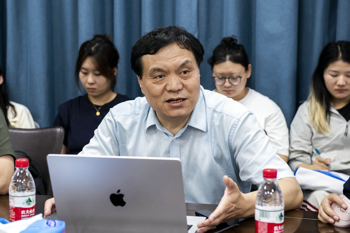 1729126619774803.jpg 宋继华教授.jpg