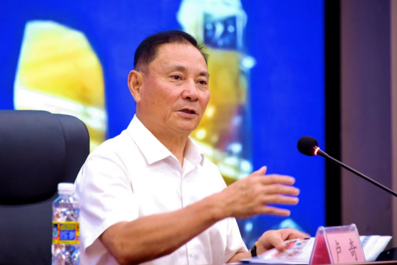 自贸港国际传播研究院东南亚影视文化研究中心揭牌仪式在我校举行