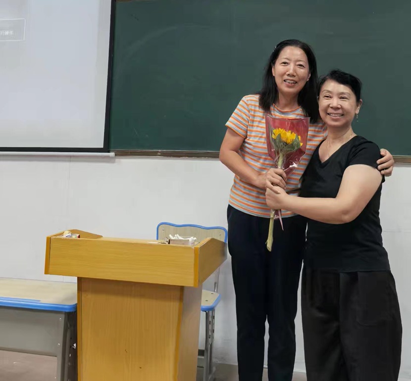 不负“师光”，向阳而生――  ﻿星空游戏官方附属小学教师节主题活动