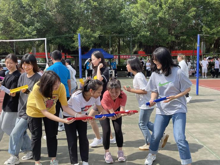 青年之声・红色筑梦・活力青春――青年之声教育学院2021年春季趣味运动会