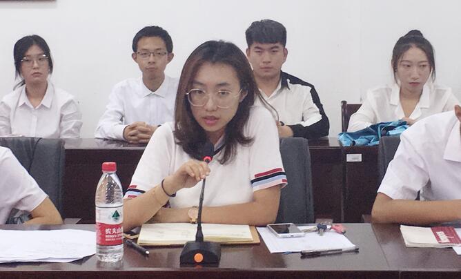 自信源于承担 成功来自责任——记青年之声·文学院2018年度主席团书记处竞聘大会