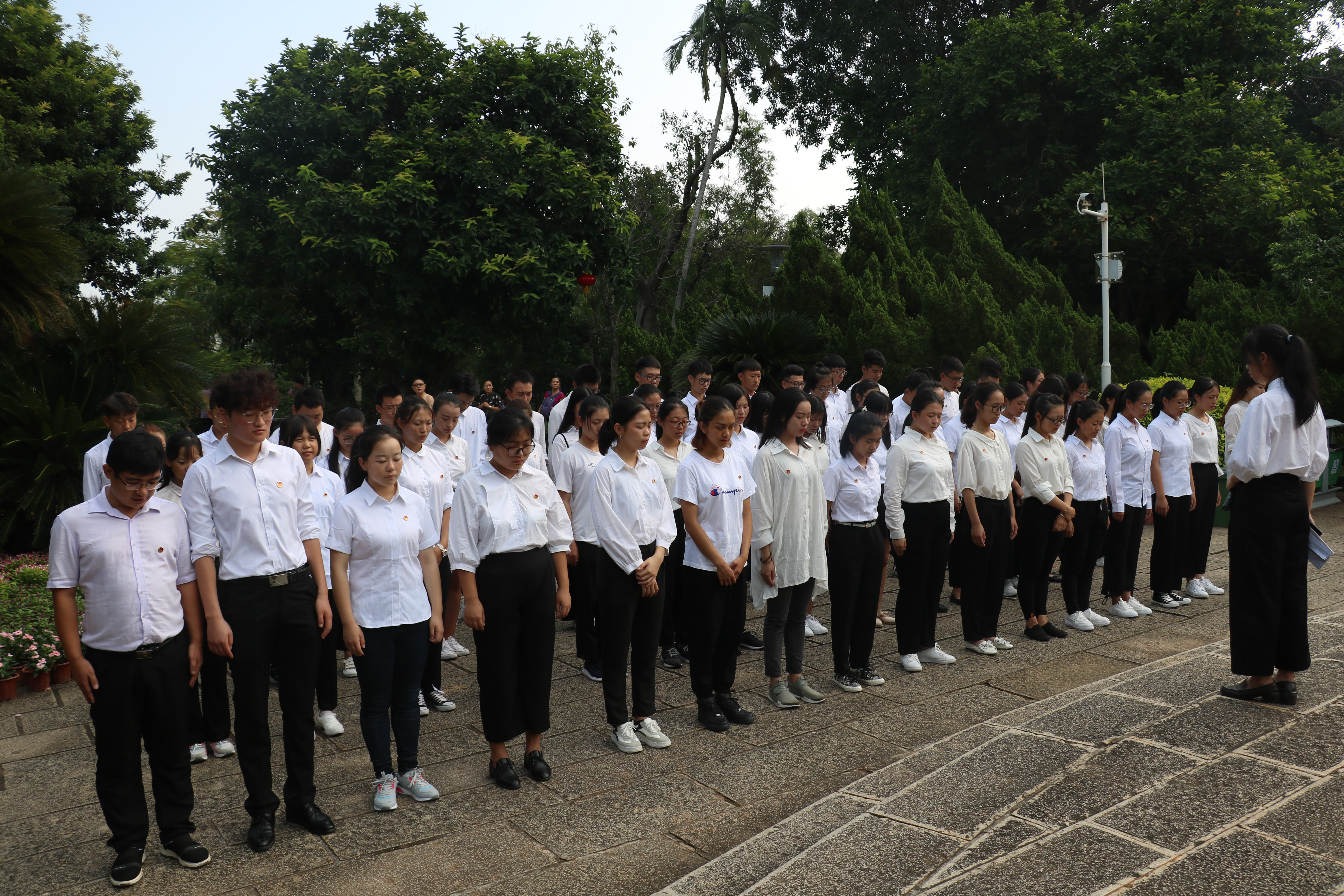 青年之声・海师校团委组织开展烈士纪念日活动