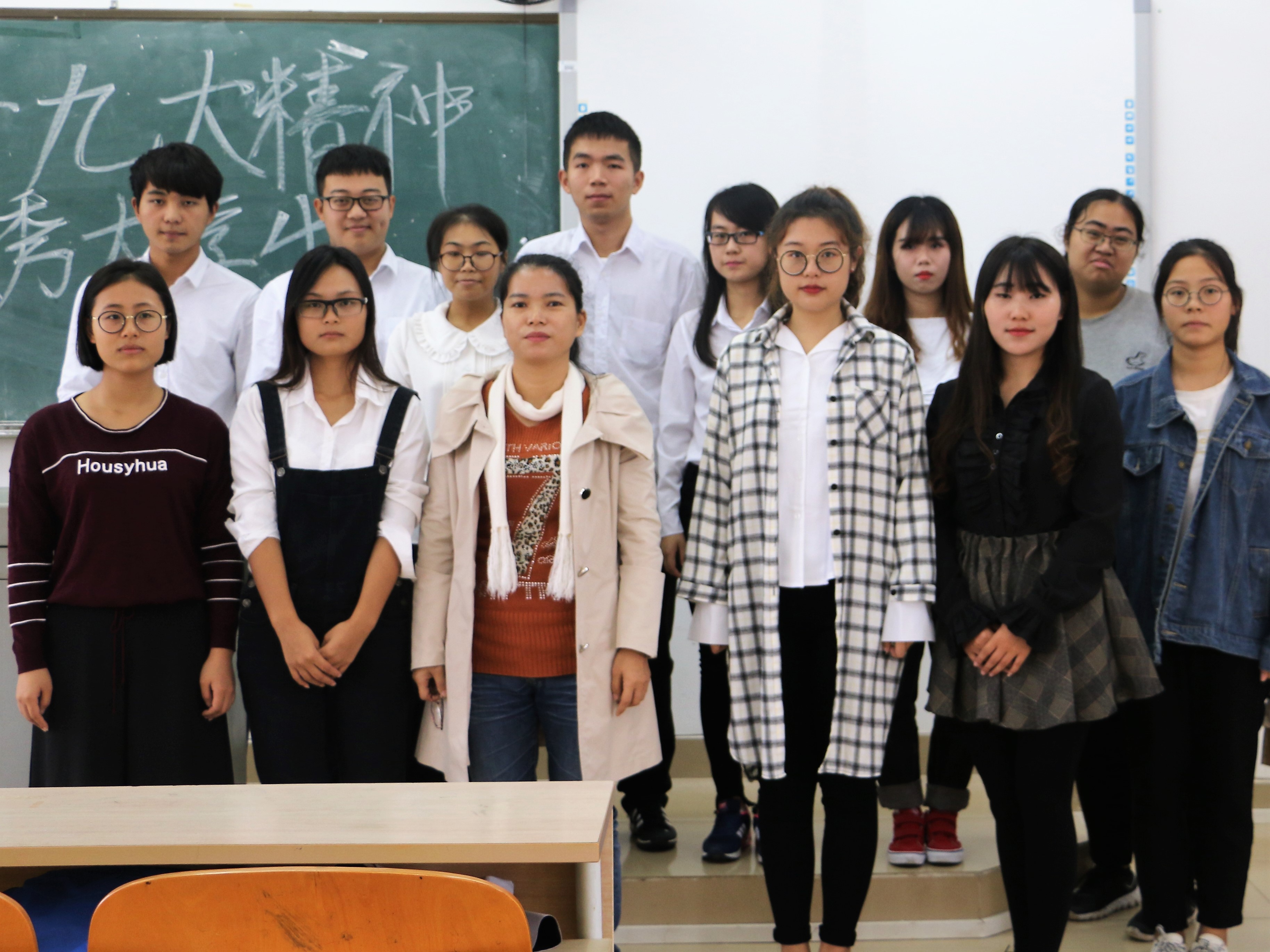 青年之声・新闻传播与影视学院“学习贯彻党的十九大精神，立志争当新时代优秀大学生”主题演讲比赛圆满举办