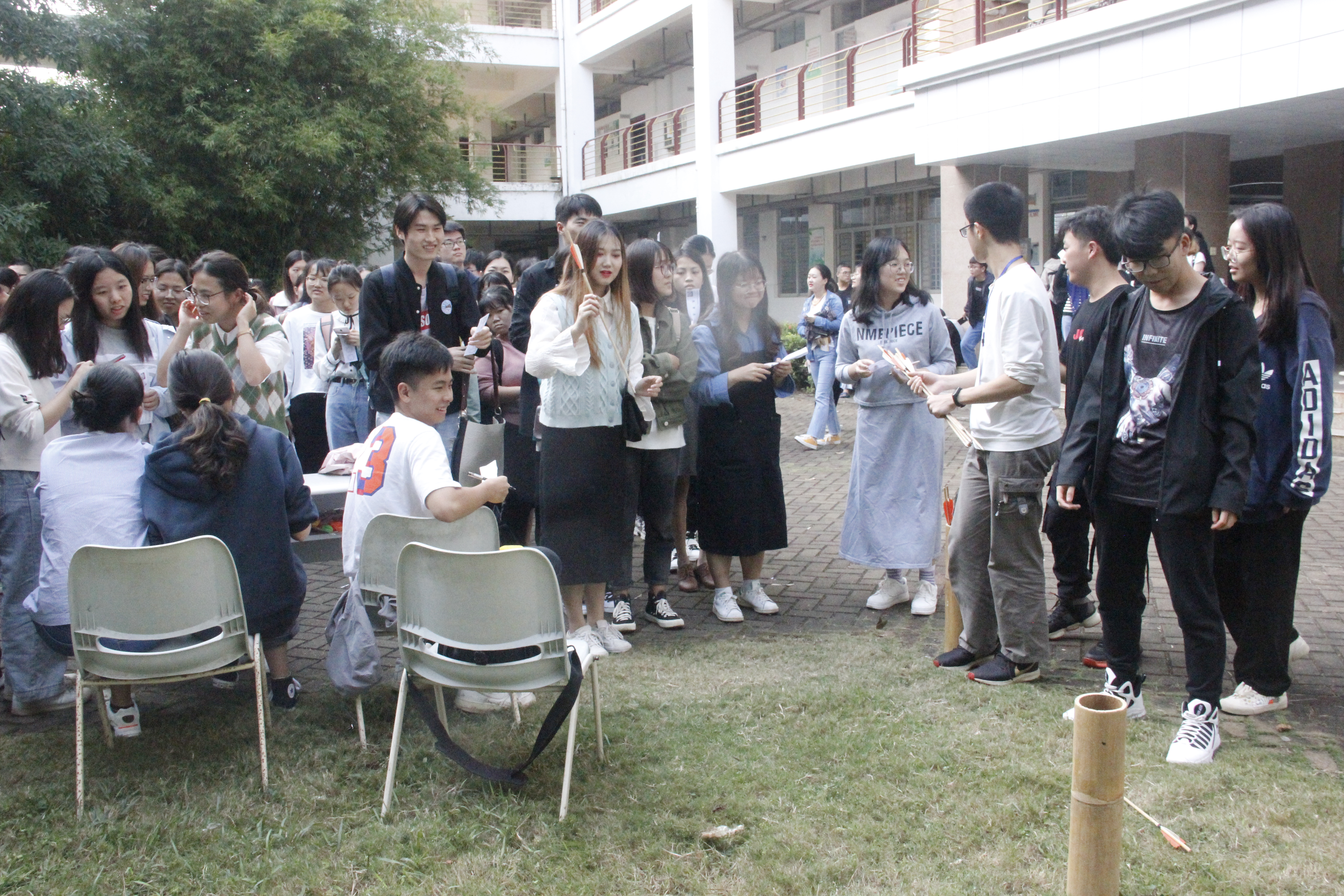 青年之声・记文学院创新创业周国学嘉年华