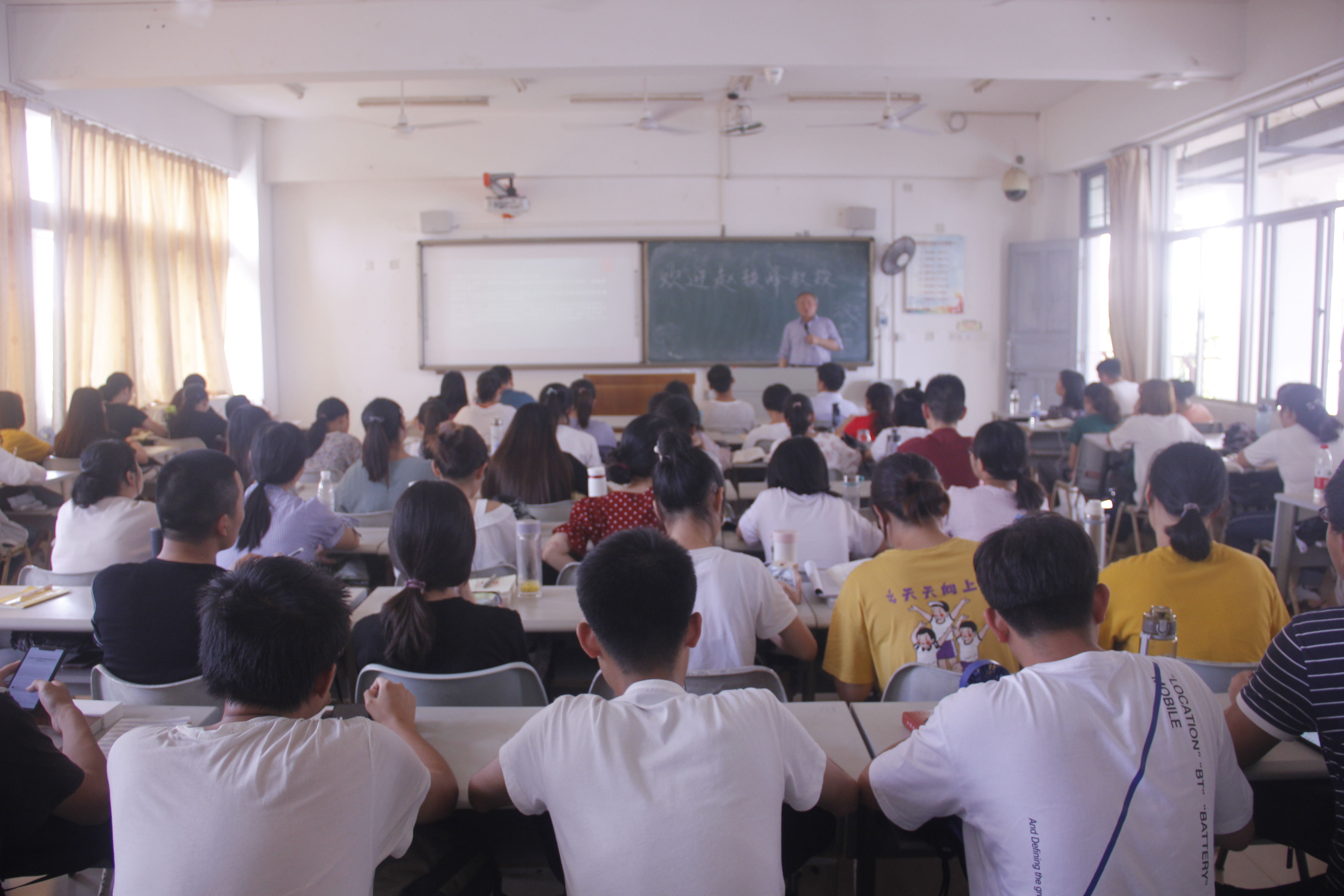 文学院“中国历史上有文艺复兴吗之中国与欧洲两大文明比较视野下的讨论”讲座