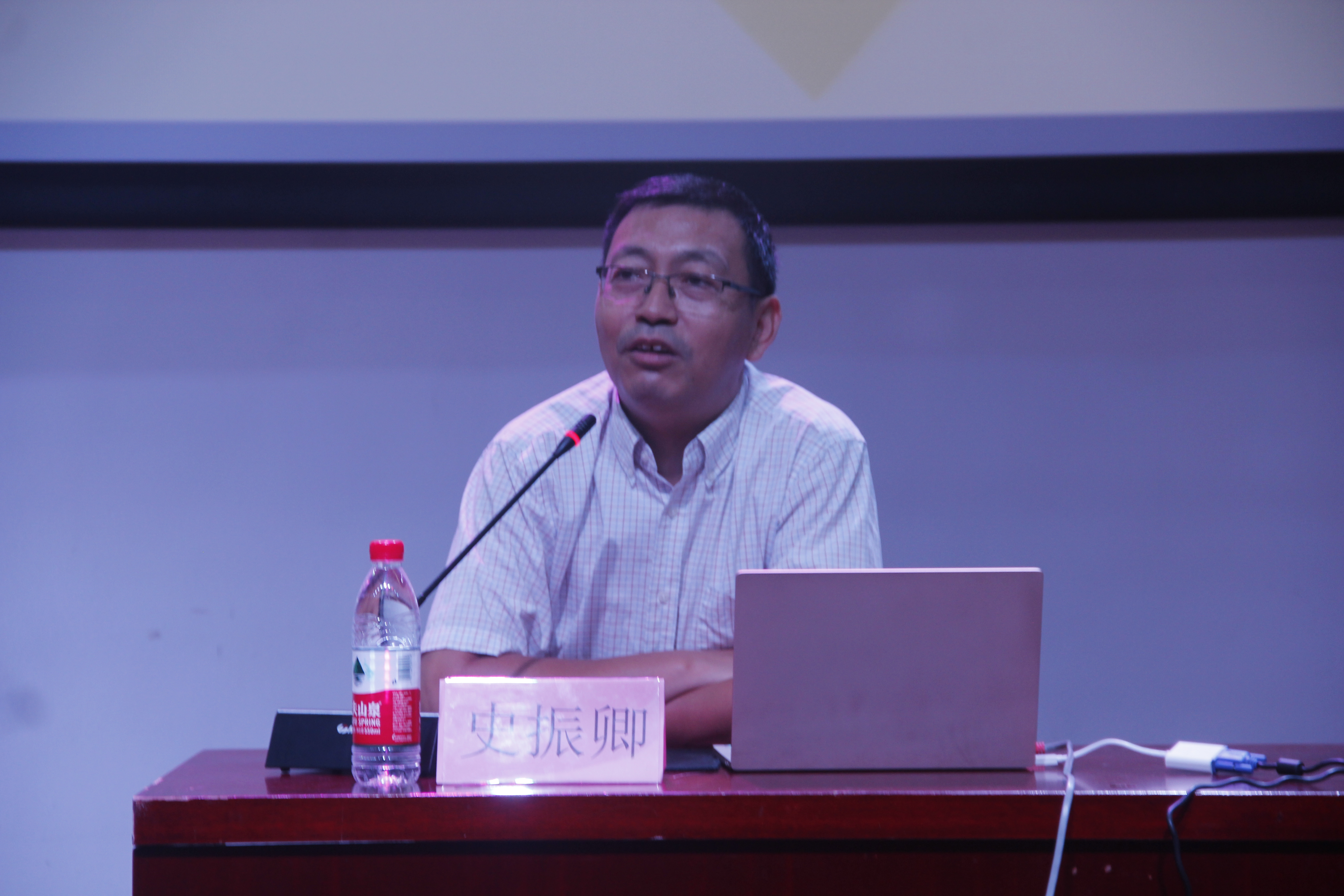 青年之声• 记文学院创新创业实践周系列讲座之“创新创业立项讲座”