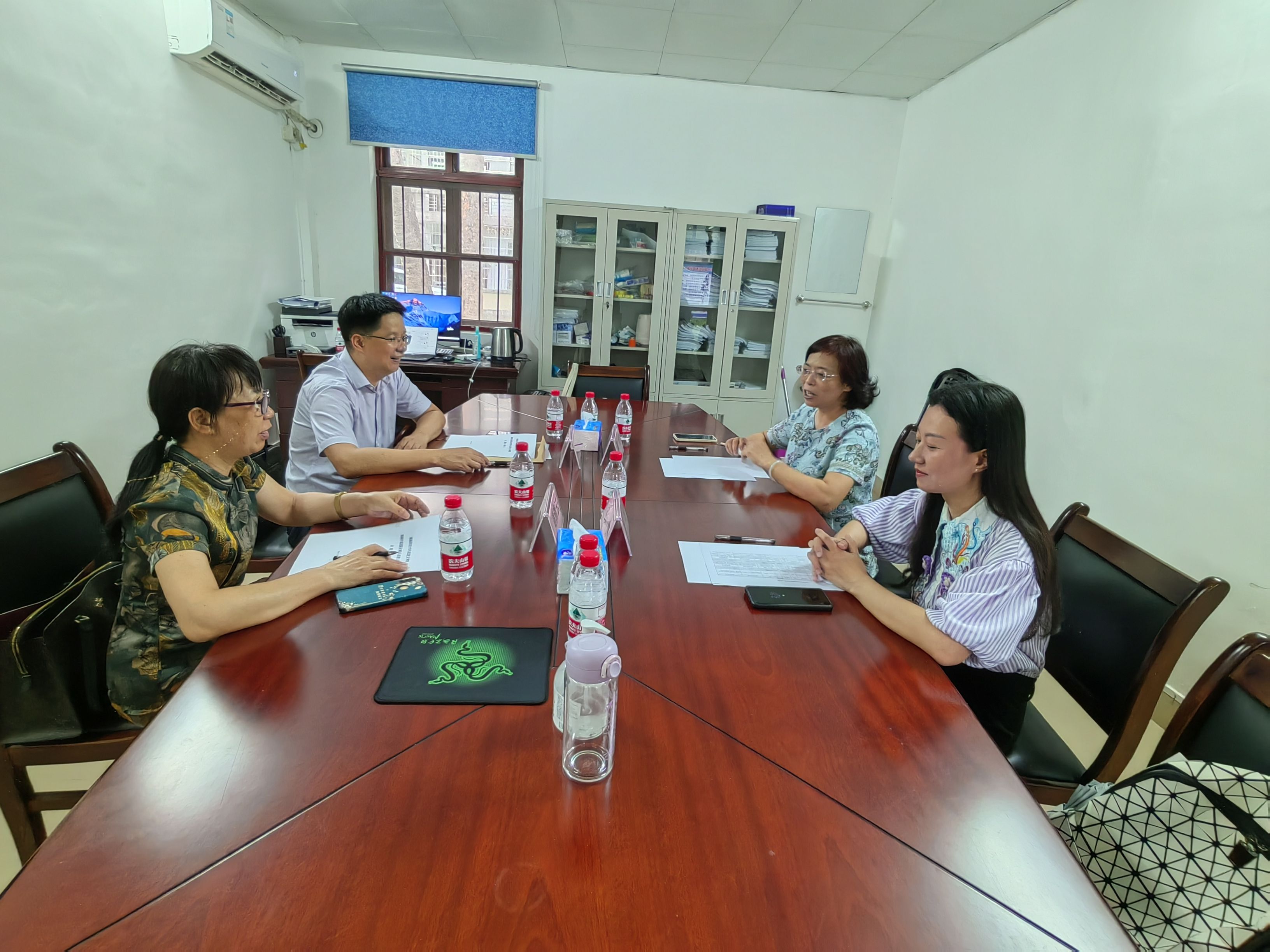 我校马院与海南外国语职业学院马院召开共建座谈会