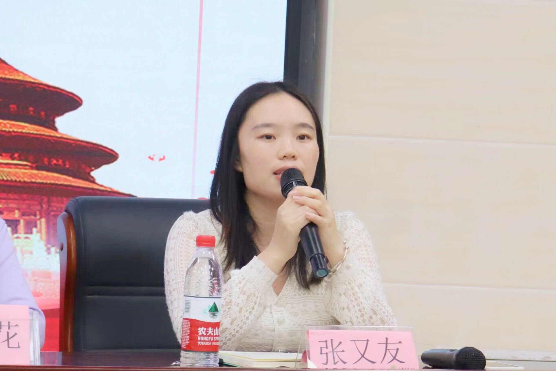 文学院召开新学期工作会议暨学生骨干培训会议