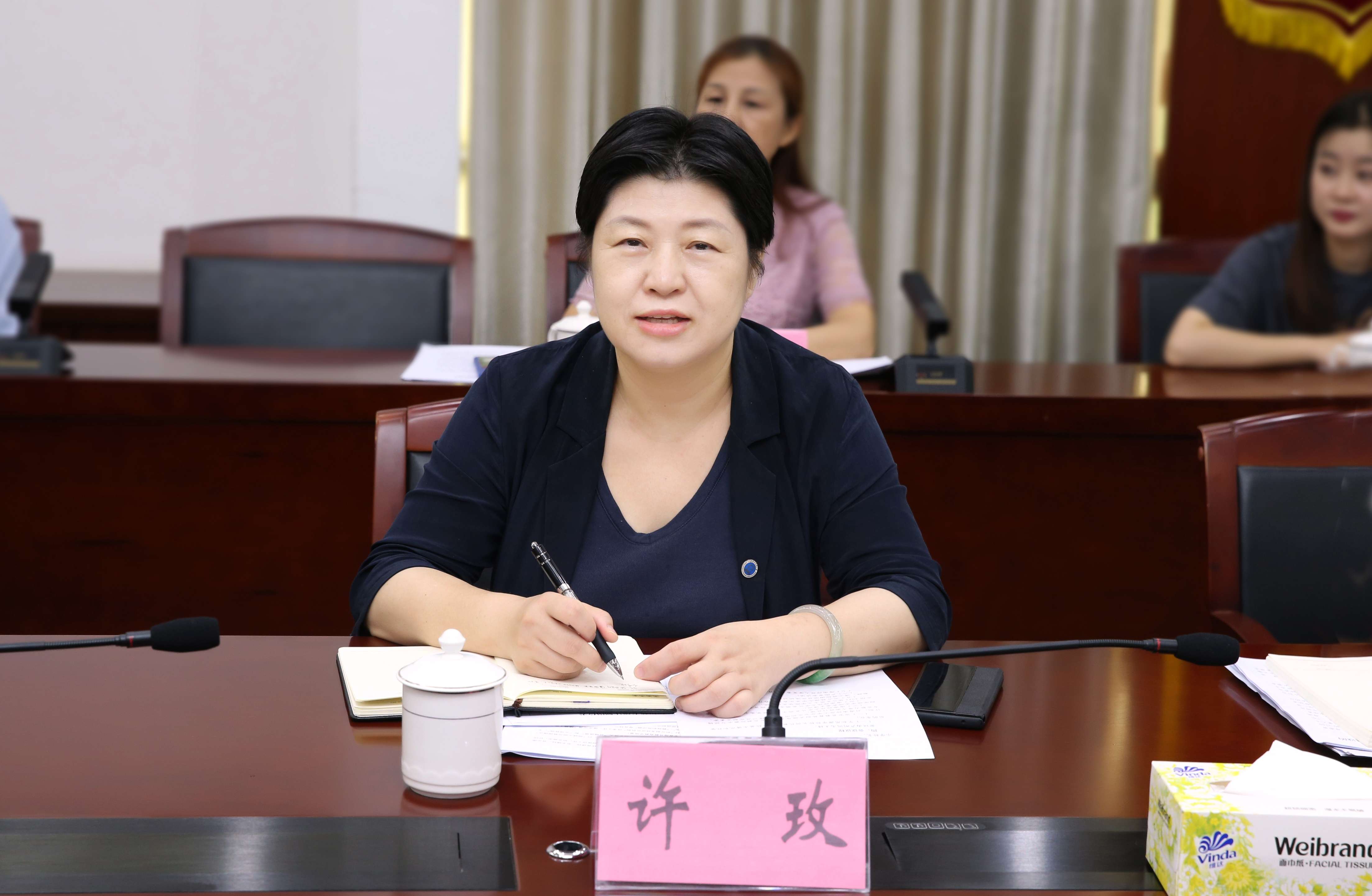 许玫带队赴定安调研并开展“访企拓岗促就业”活动