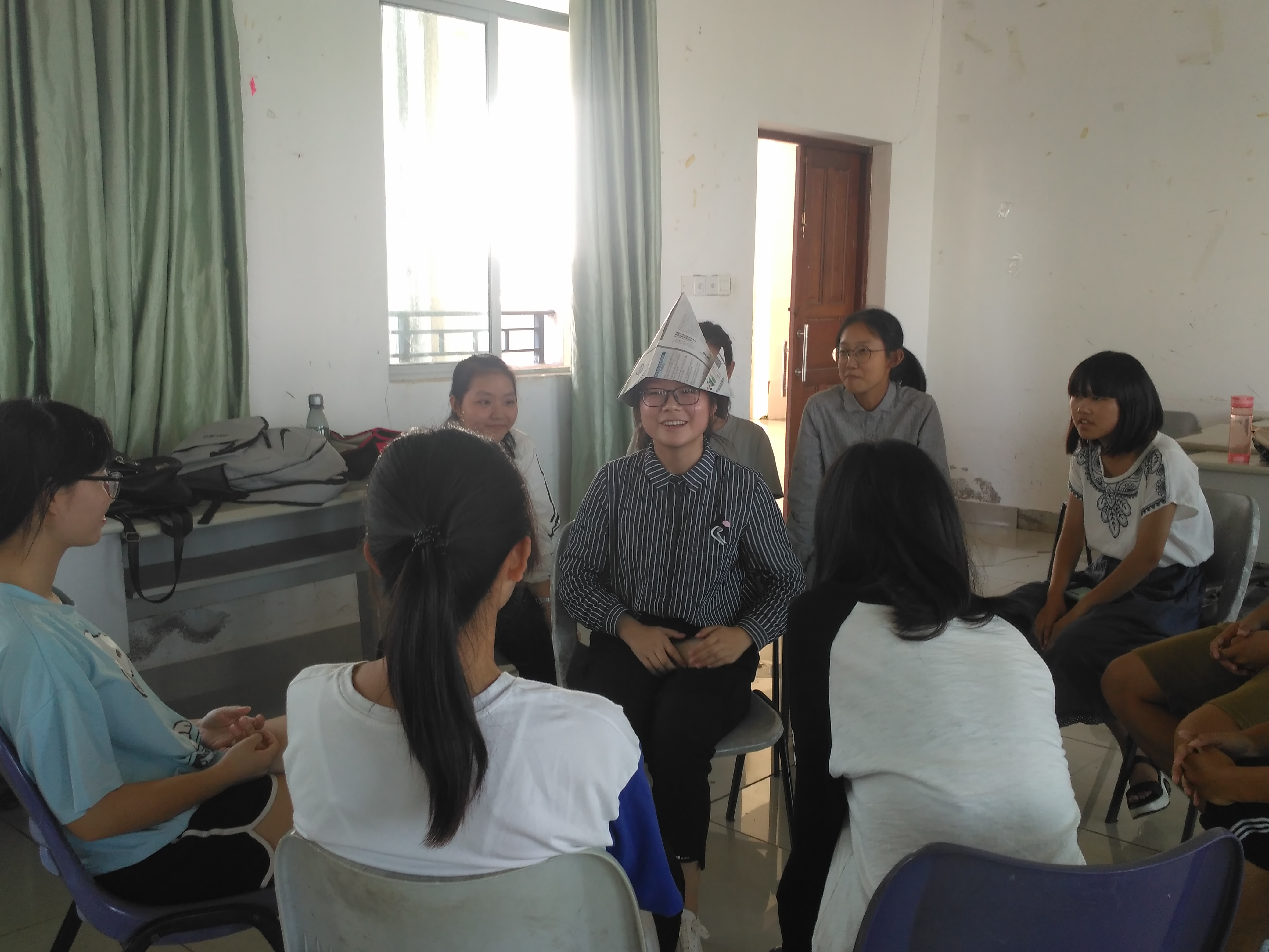 化学与化工学院2018级新生适应成长团第四期