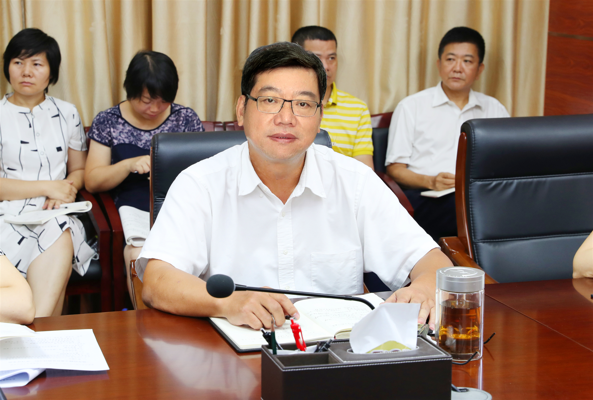 我校举办“不忘初心，牢记使命”主题教育学习研讨会