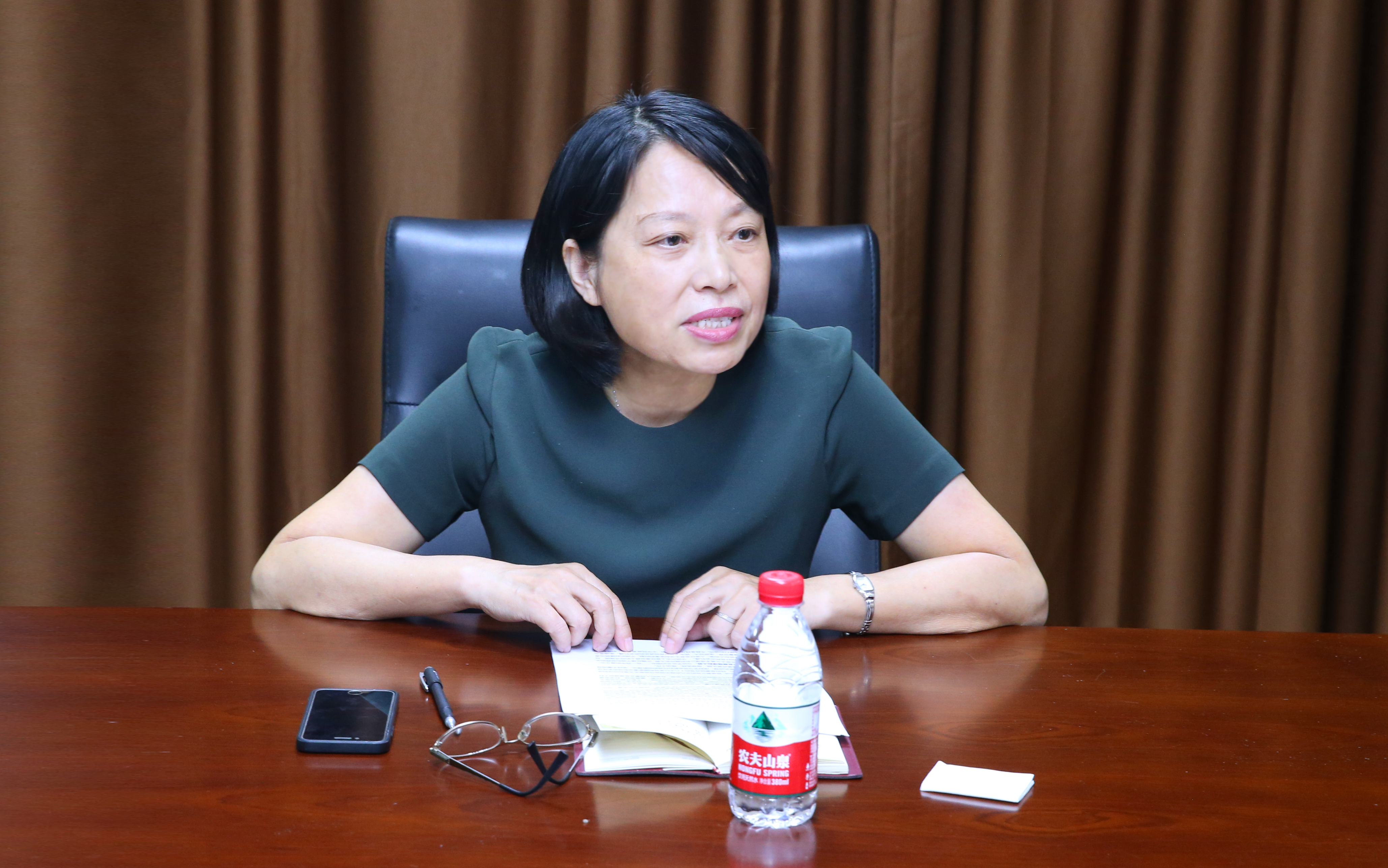 机关第三支部召开组织生活会