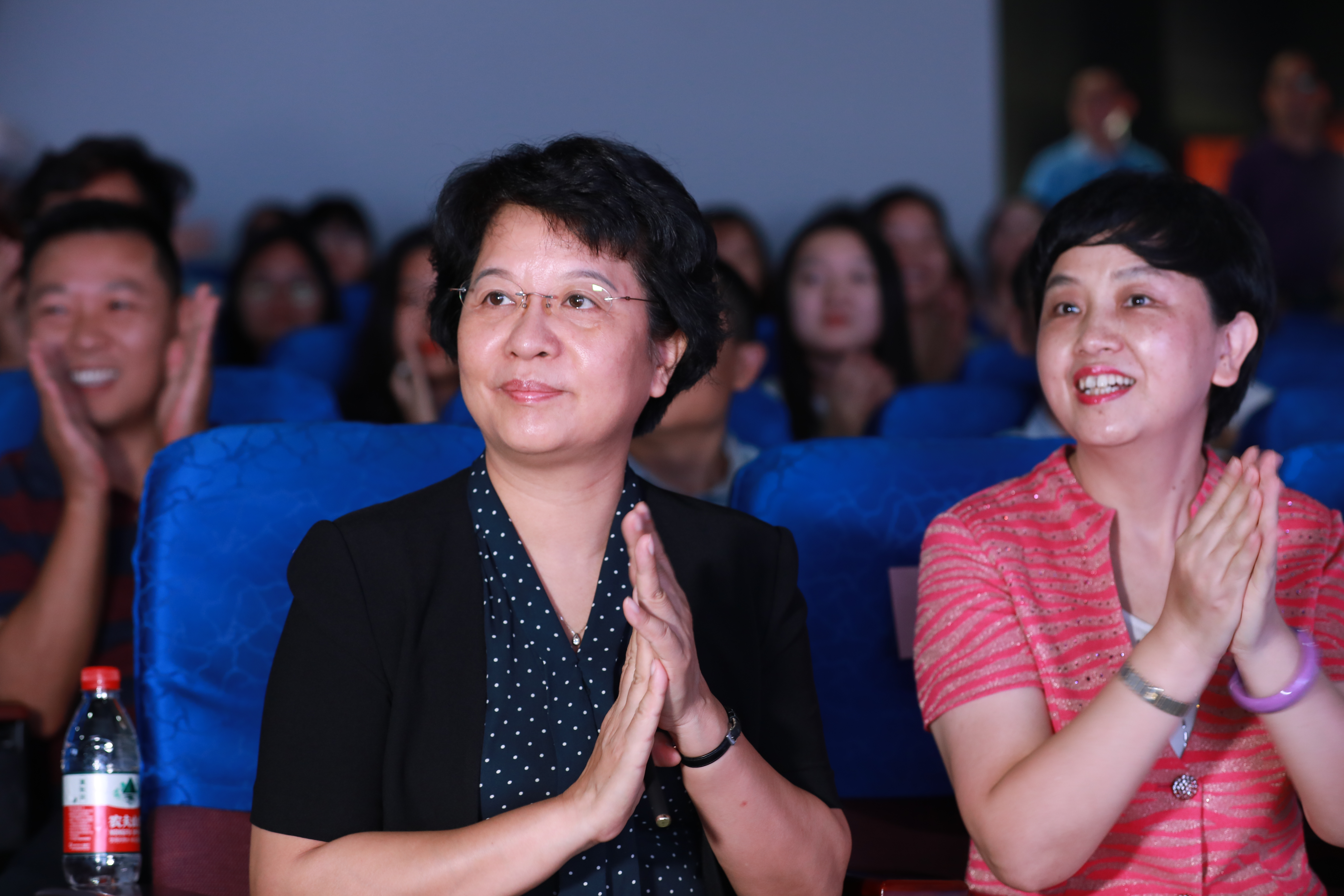 省委常委、宣传部长肖莺子到我院调研部校共建工作