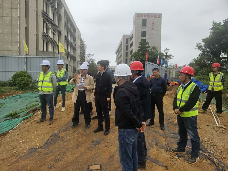校领导调研桂林洋校区在建项目