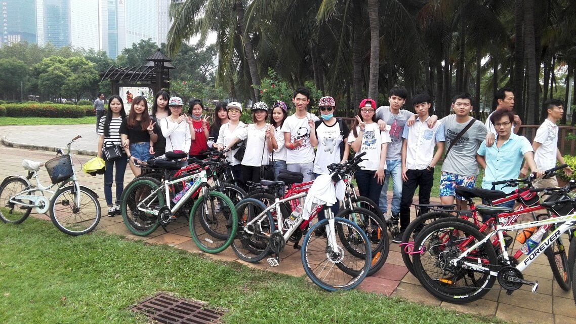 2013级自然地理与资源环境班举办团日活动