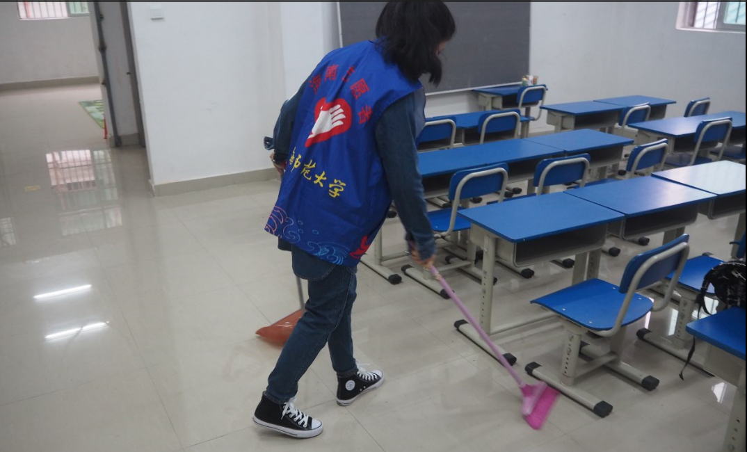 “学习雷锋 从我做起 ”——记“学雷锋”志愿服务活动