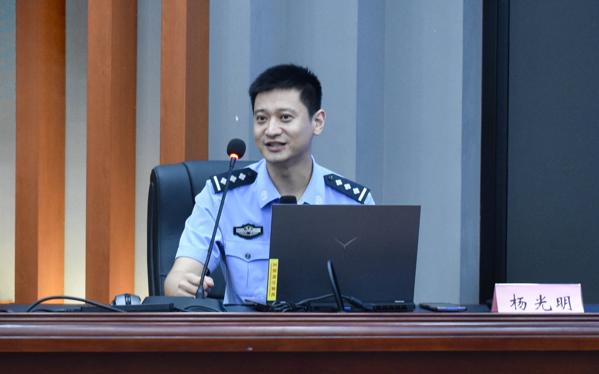 守交规行安全之道，防诈骗上利民之网