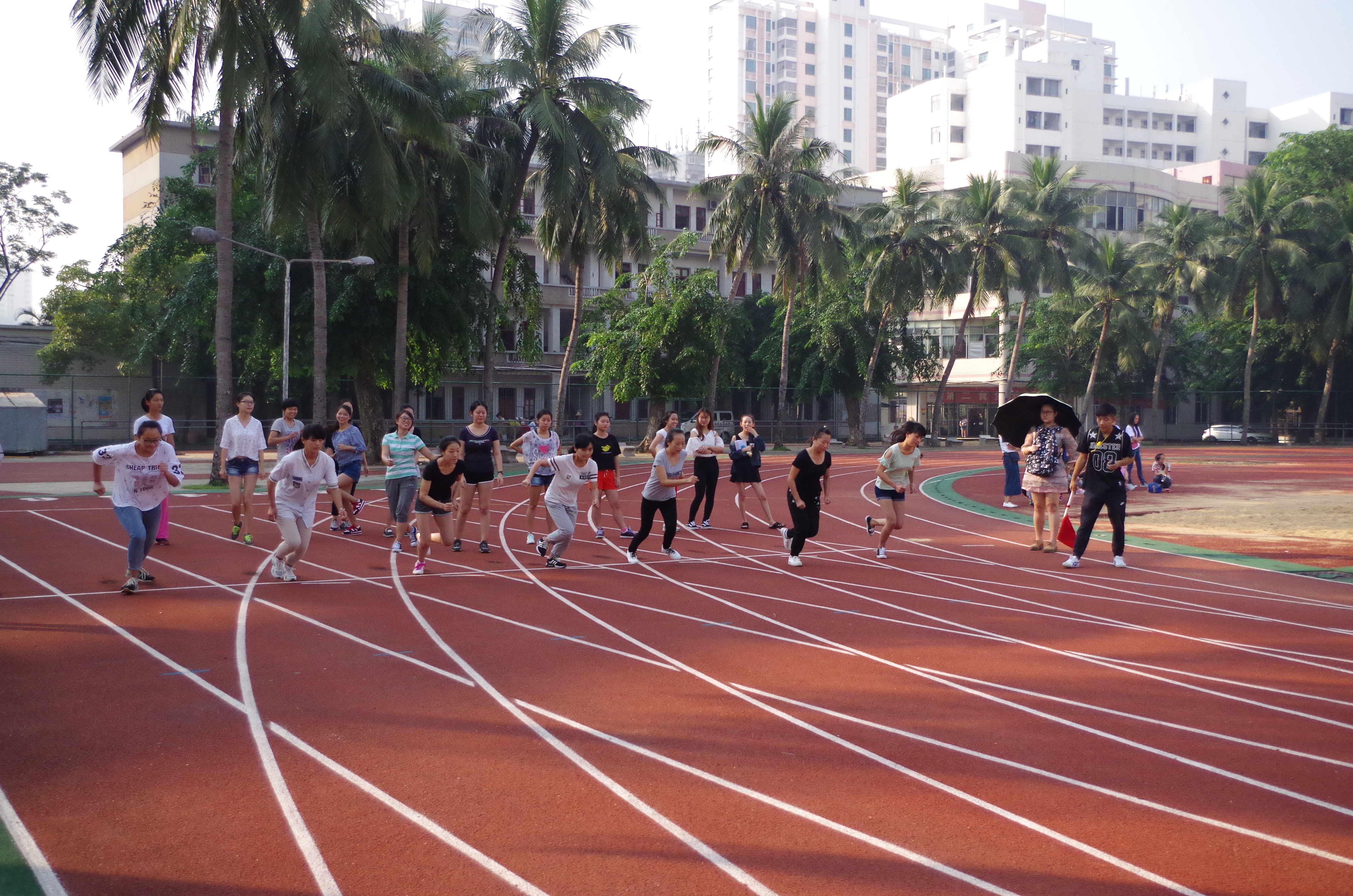 青春无极限，梦想心飞扬——记我院“文明健身 快乐运动”院运动会