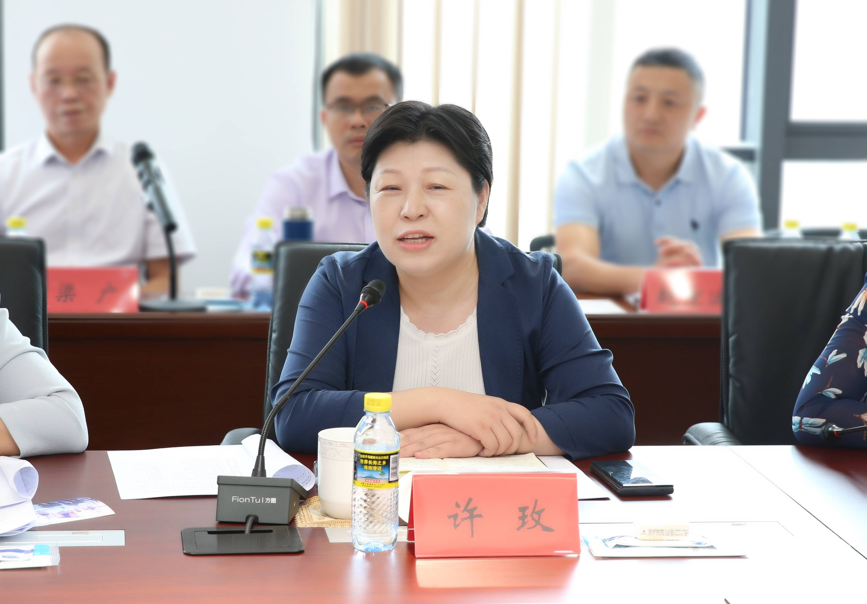 过建春、许玫赴中国联通海南省分公司调研座谈