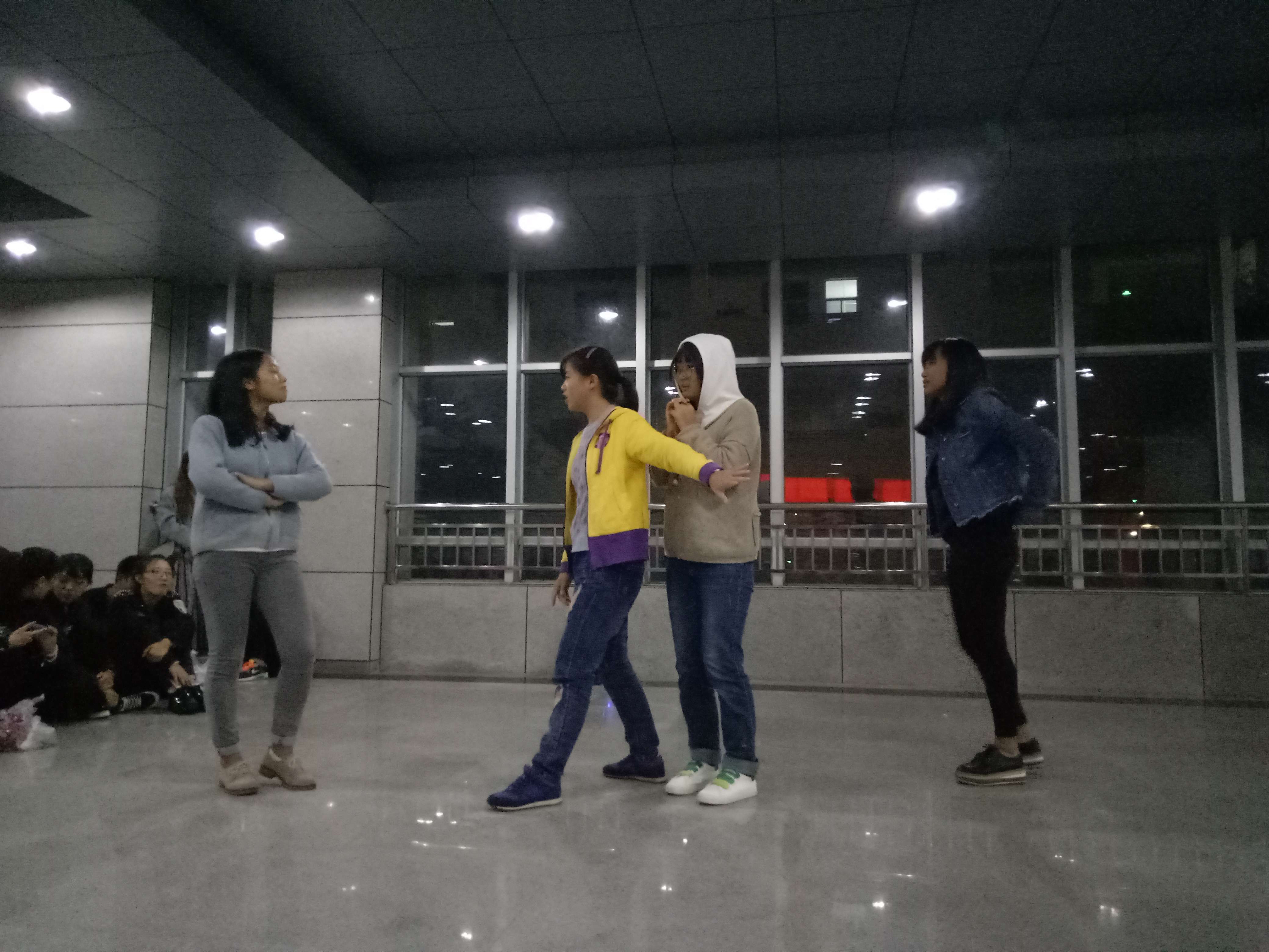 绽放青春，展示自我——记化学与化工学院文工团汇演