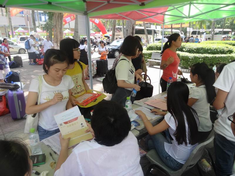 我院2014级新生接待工作顺利完成